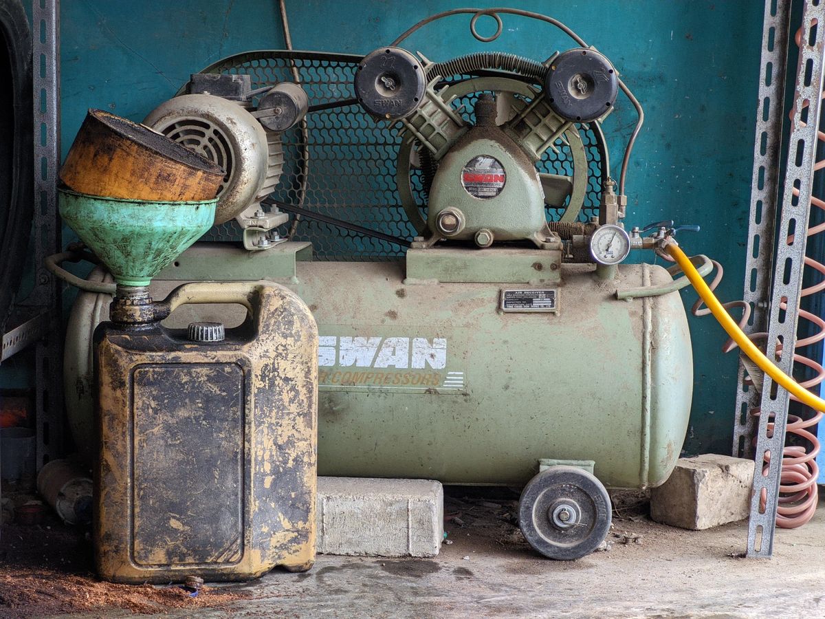 Screw compressor airend repair at Bright Engineering Concern Lahore